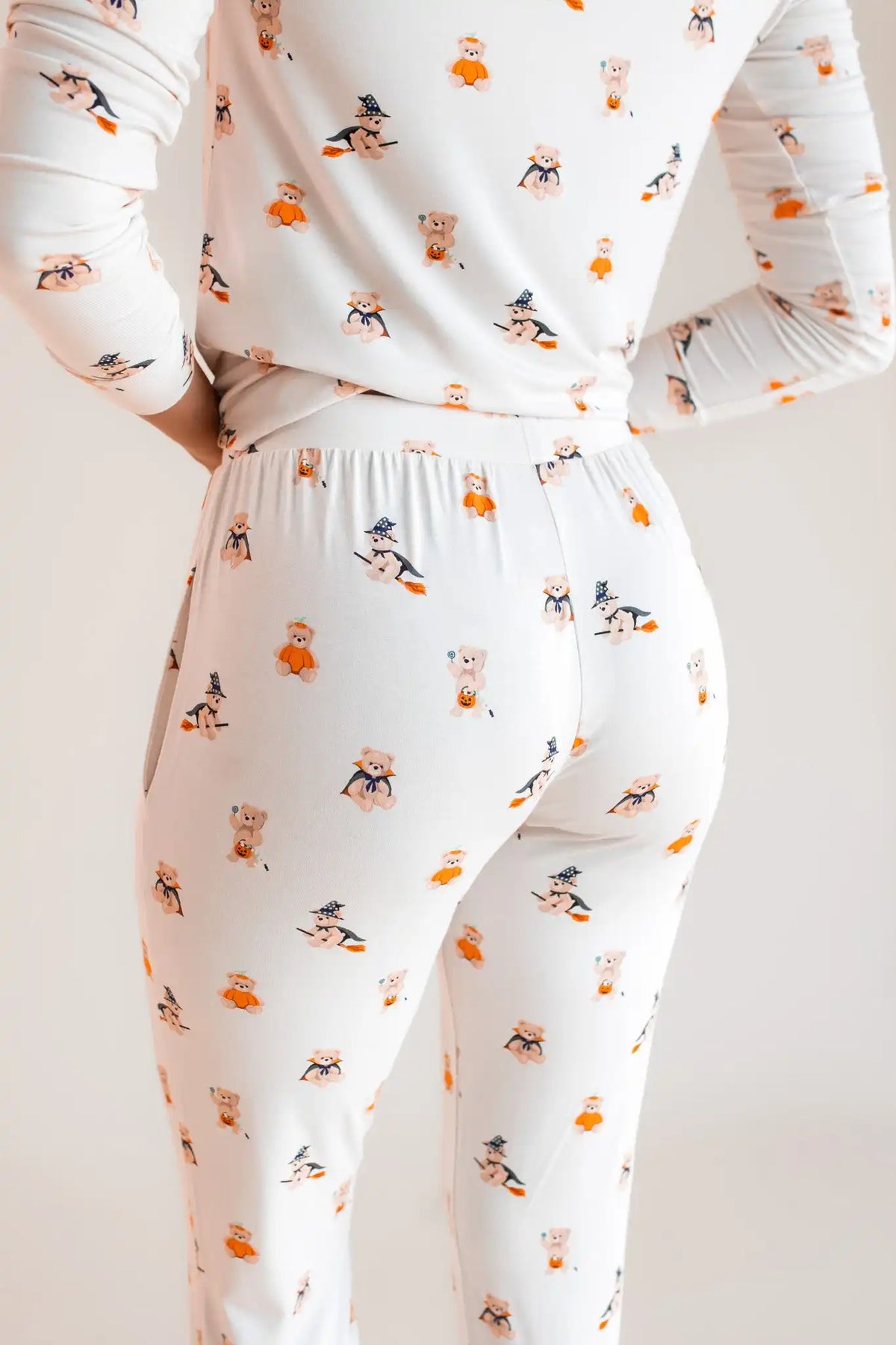 Women's Jogger Pajama Set in Halloween Teddy