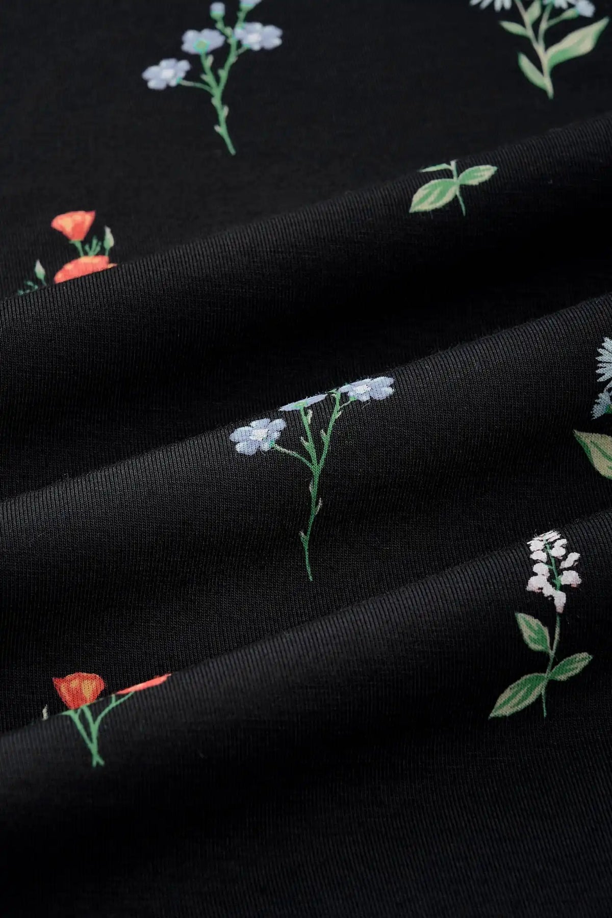 Swaddle Bag in Midnight Wildflower 0.5